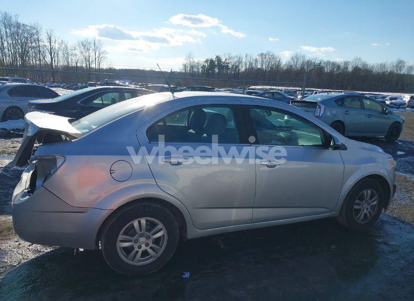 Photo 14 of 2014 Chevrolet Sonic LT AUTO (VIN 1G1JC5SH6E4103024)