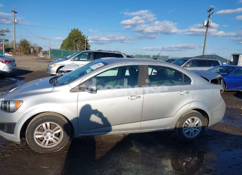 Photo 15 of 2014 Chevrolet Sonic LT AUTO (VIN 1G1JC5SH6E4103024)