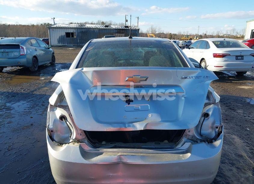 Photo 6 of 2014 Chevrolet Sonic LT AUTO (VIN 1G1JC5SH6E4103024)