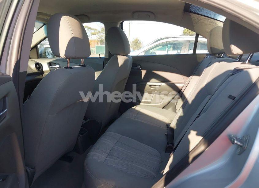 Photo 8 of 2014 Chevrolet Sonic LT AUTO (VIN 1G1JC5SH6E4103024)