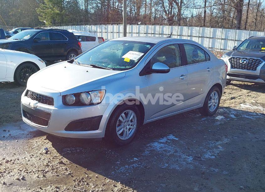 Photo 2 of 2014 Chevrolet Sonic LT AUTO (VIN 1G1JC5SH6E4113410)