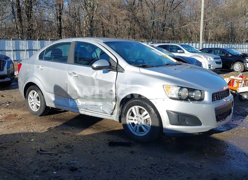Photo 6 of 2014 Chevrolet Sonic LT AUTO (VIN 1G1JC5SH6E4113410)