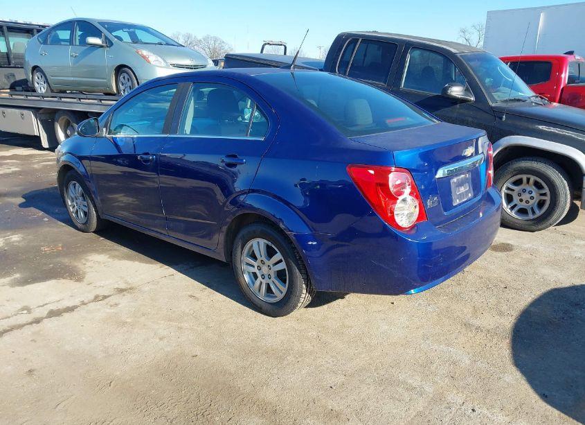 Photo 3 of 2014 Chevrolet Sonic LT AUTO (VIN 1G1JC5SH6E4145905)