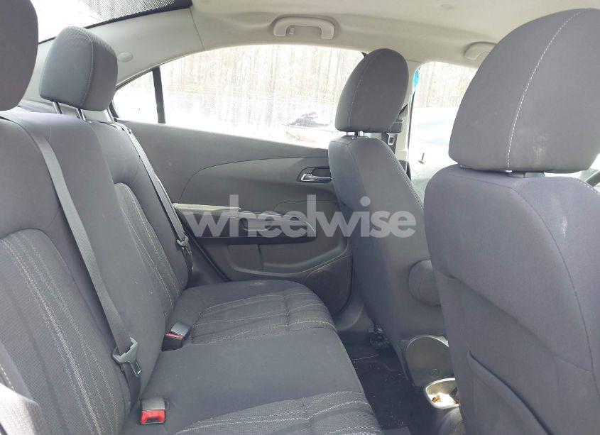 Photo 8 of 2014 Chevrolet Sonic LT AUTO (VIN 1G1JC5SH6E4153549)