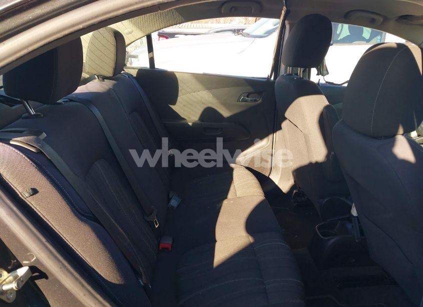 Photo 8 of 2014 Chevrolet Sonic LT AUTO (VIN 1G1JC5SH6E4183909)