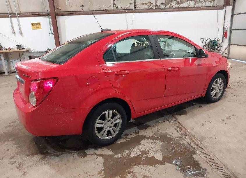 Photo 4 of 2015 Chevrolet Sonic LT AUTO (VIN 1G1JC5SH6F4139782)