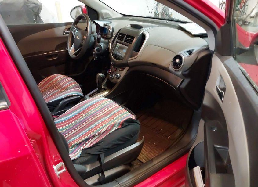 Photo 5 of 2015 Chevrolet Sonic LT AUTO (VIN 1G1JC5SH6F4139782)