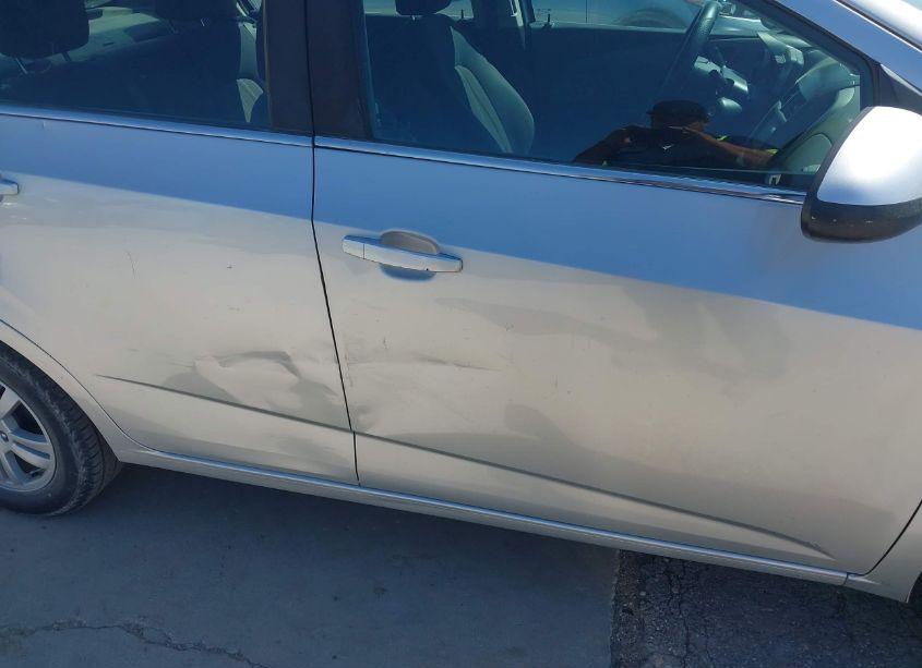 Photo 6 of 2016 Chevrolet Sonic LT AUTO (VIN 1G1JC5SH6G4110381)