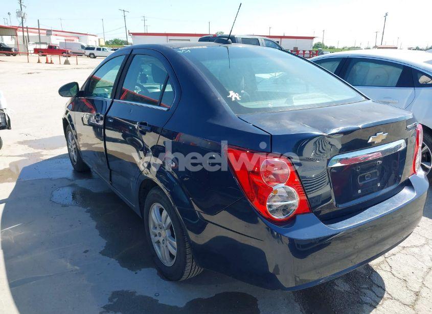 Photo 3 of 2016 Chevrolet Sonic LT AUTO (VIN 1G1JC5SH6G4175764)