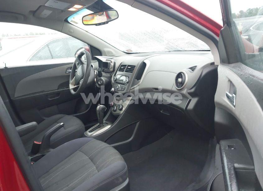 Photo 5 of 2012 Chevrolet Sonic 2LT (VIN 1G1JC5SH7C4157011)