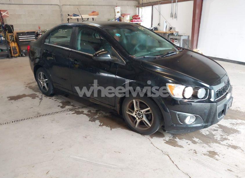 2012 Chevrolet Sonic 2LT (VIN 1G1JC5SH7C4163455) main photo