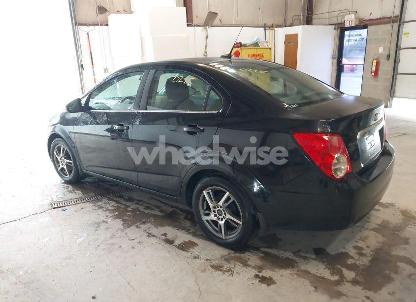 Photo 3 of 2012 Chevrolet Sonic 2LT (VIN 1G1JC5SH7C4163455)