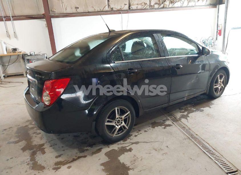 Photo 4 of 2012 Chevrolet Sonic 2LT (VIN 1G1JC5SH7C4163455)