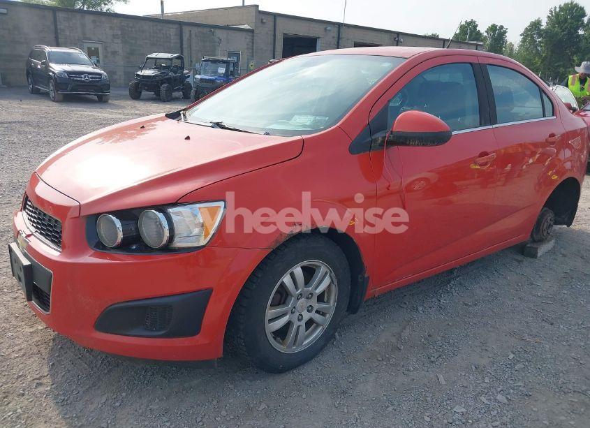 Photo 2 of 2012 Chevrolet Sonic 2LT (VIN 1G1JC5SH7C4185231)