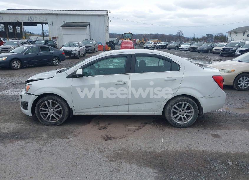 Photo 14 of 2012 Chevrolet Sonic 2LT (VIN 1G1JC5SH7C4226621)