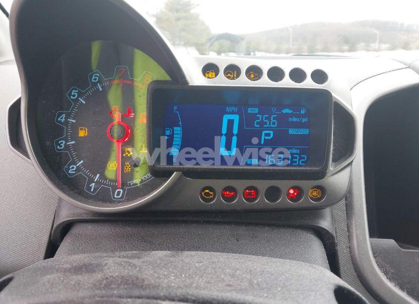 Photo 7 of 2012 Chevrolet Sonic 2LT (VIN 1G1JC5SH7C4226621)