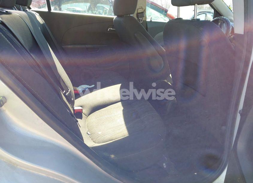 Photo 8 of 2013 Chevrolet Sonic LT AUTO (VIN 1G1JC5SH7D4122549)