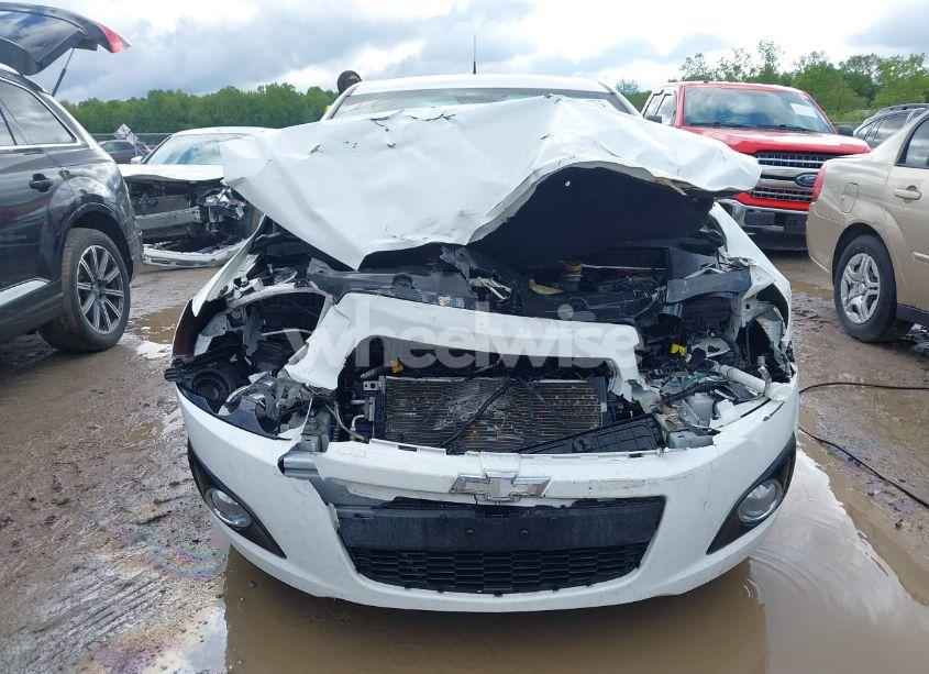 Photo 12 of 2013 Chevrolet Sonic LT AUTO (VIN 1G1JC5SH7D4207505)