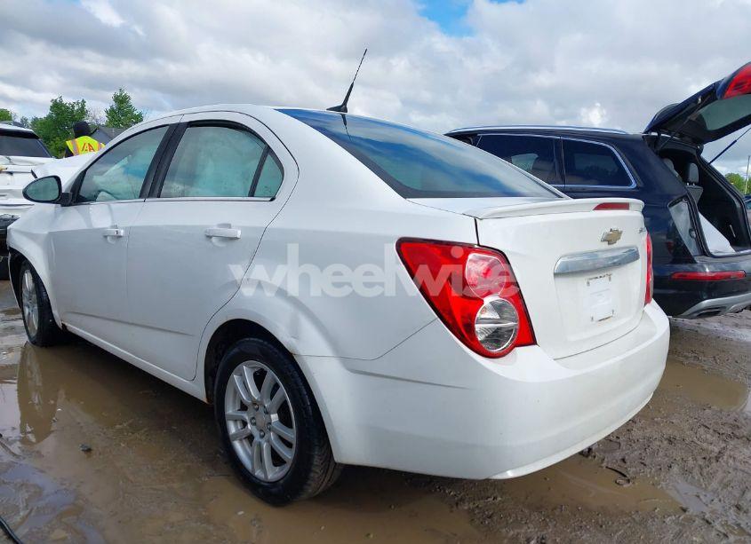 Photo 3 of 2013 Chevrolet Sonic LT AUTO (VIN 1G1JC5SH7D4207505)