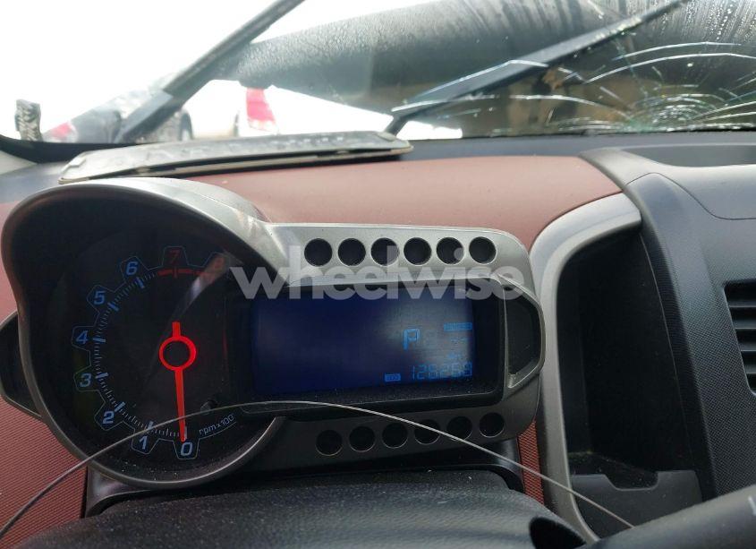 Photo 7 of 2013 Chevrolet Sonic LT AUTO (VIN 1G1JC5SH7D4207505)