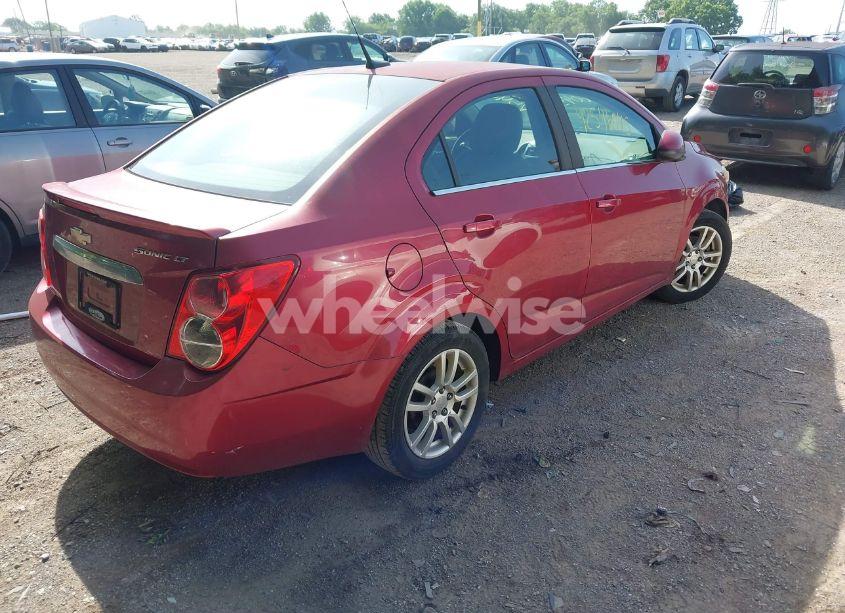 Photo 4 of 2013 Chevrolet Sonic LT AUTO (VIN 1G1JC5SH7D4238219)