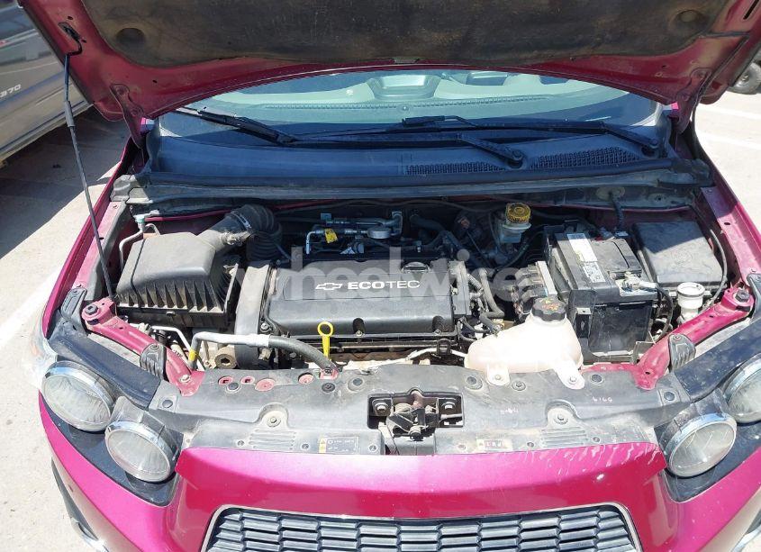 Photo 10 of 2014 Chevrolet Sonic LT AUTO (VIN 1G1JC5SH7E4121869)