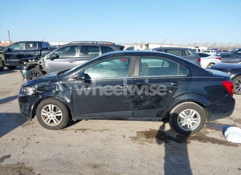 Photo 14 of 2014 Chevrolet Sonic LT AUTO (VIN 1G1JC5SH7E4127137)