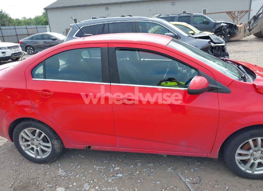 Photo 13 of 2014 Chevrolet Sonic LT AUTO (VIN 1G1JC5SH7E4149946)