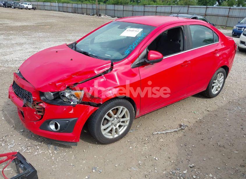 Photo 2 of 2014 Chevrolet Sonic LT AUTO (VIN 1G1JC5SH7E4149946)