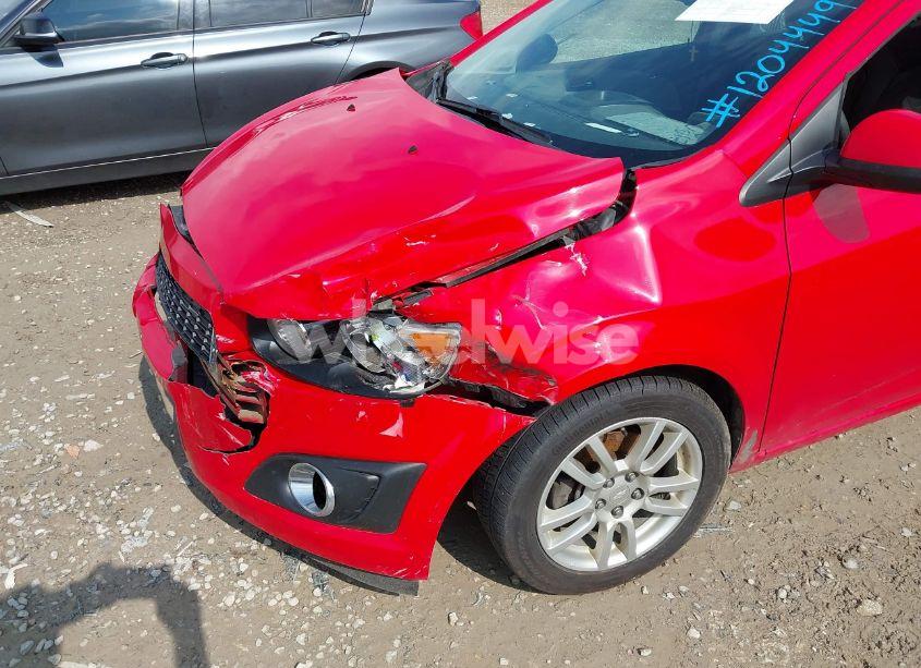 Photo 6 of 2014 Chevrolet Sonic LT AUTO (VIN 1G1JC5SH7E4149946)