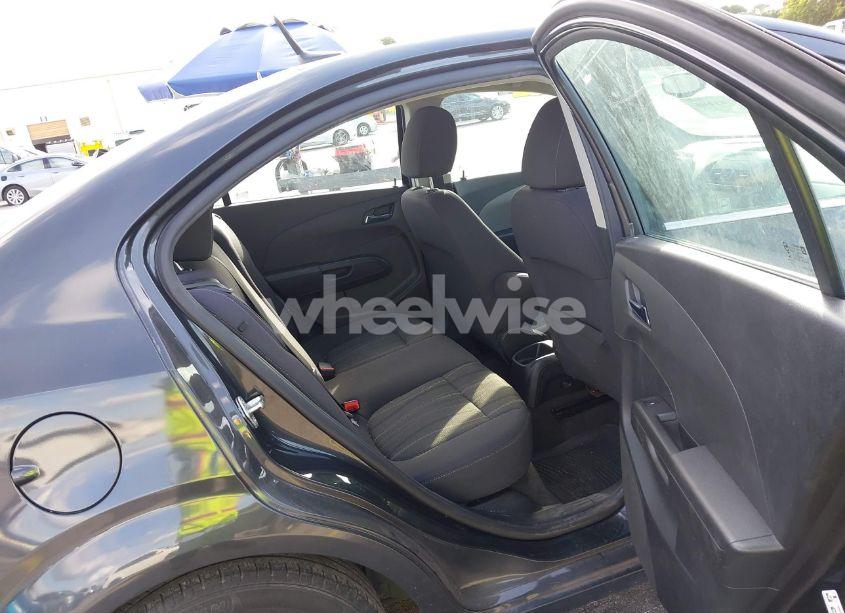 Photo 8 of 2014 Chevrolet Sonic LT AUTO (VIN 1G1JC5SH7E4150384)