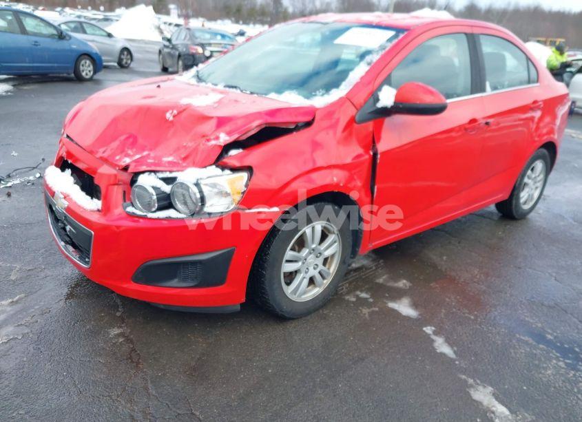 Photo 2 of 2014 Chevrolet Sonic LT AUTO (VIN 1G1JC5SH7E4159666)