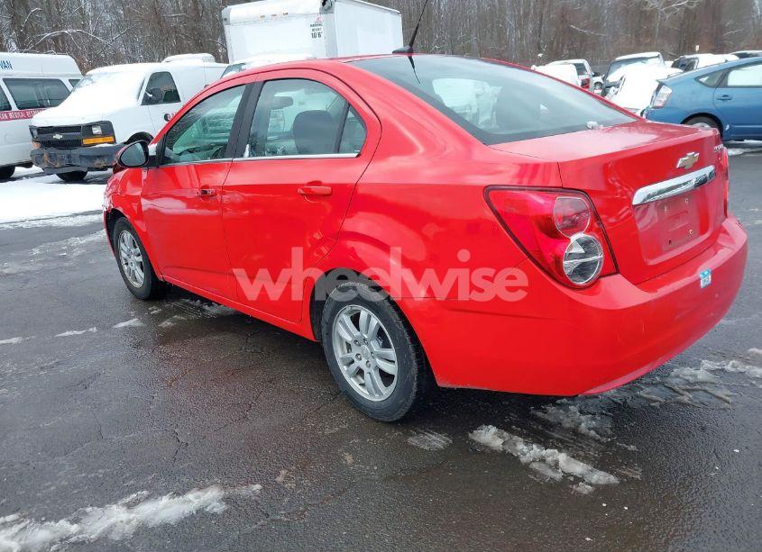 Photo 3 of 2014 Chevrolet Sonic LT AUTO (VIN 1G1JC5SH7E4159666)