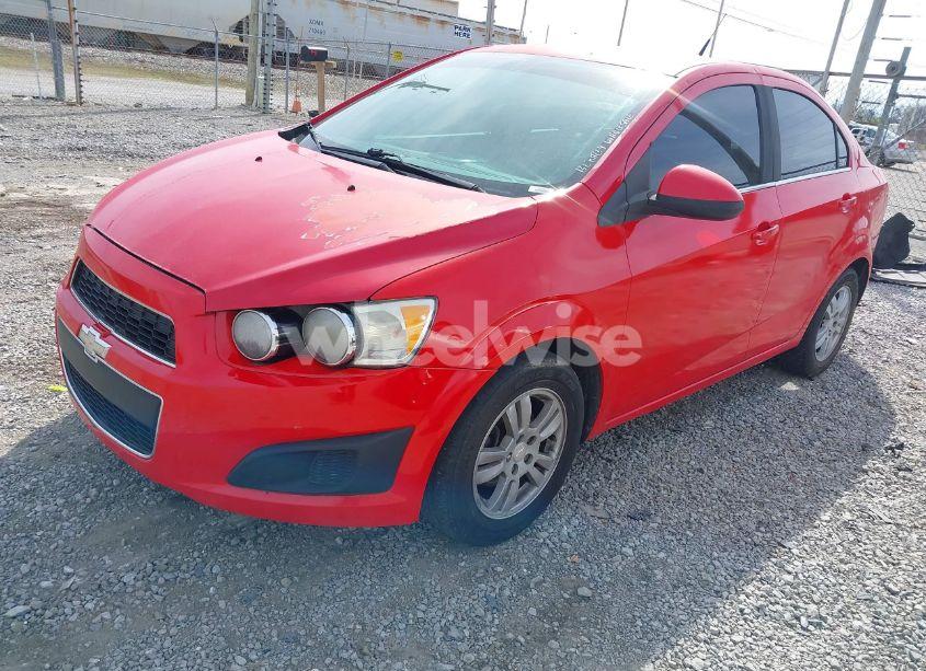 Photo 2 of 2014 Chevrolet Sonic LT AUTO (VIN 1G1JC5SH7E4178332)