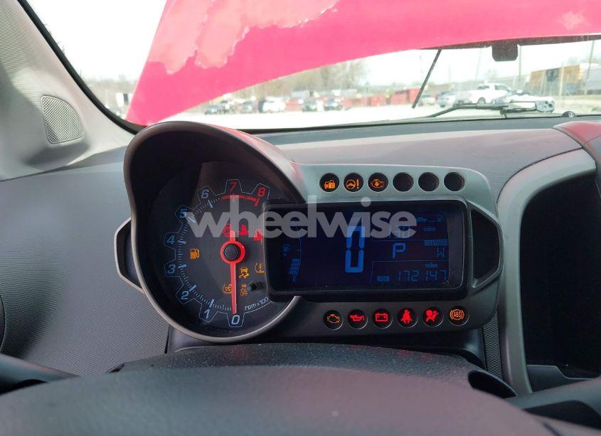 Photo 7 of 2014 Chevrolet Sonic LT AUTO (VIN 1G1JC5SH7E4178332)