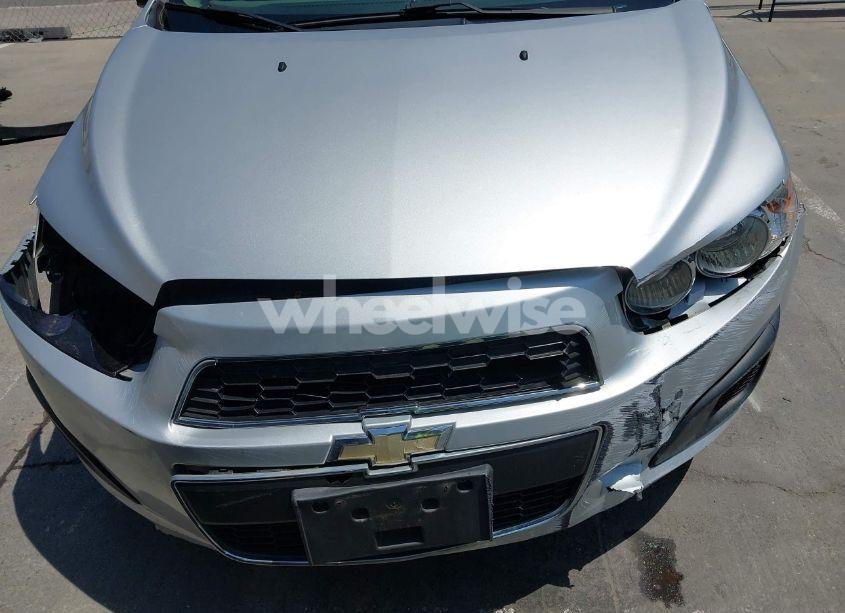 Photo 6 of 2015 Chevrolet Sonic LT AUTO (VIN 1G1JC5SH7F4101381)