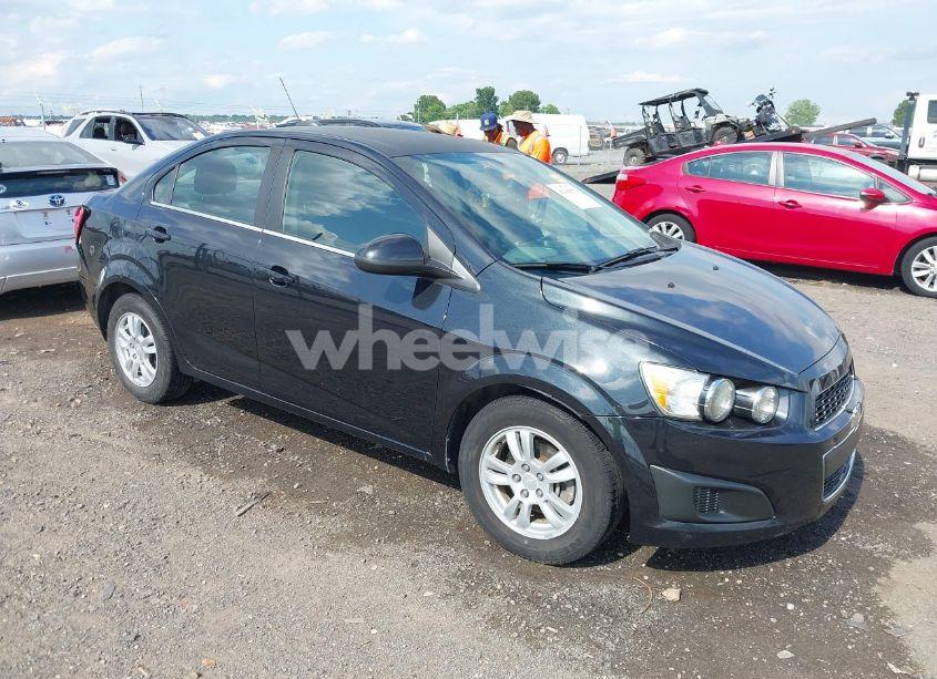 2015 Chevrolet Sonic LT AUTO (VIN 1G1JC5SH7F4131397) main photo