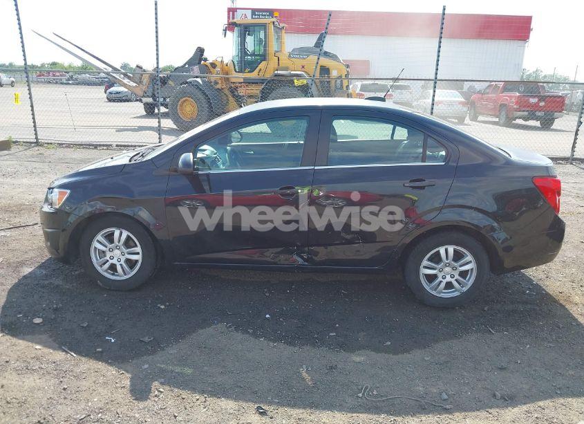 Photo 14 of 2015 Chevrolet Sonic LT AUTO (VIN 1G1JC5SH7F4131397)