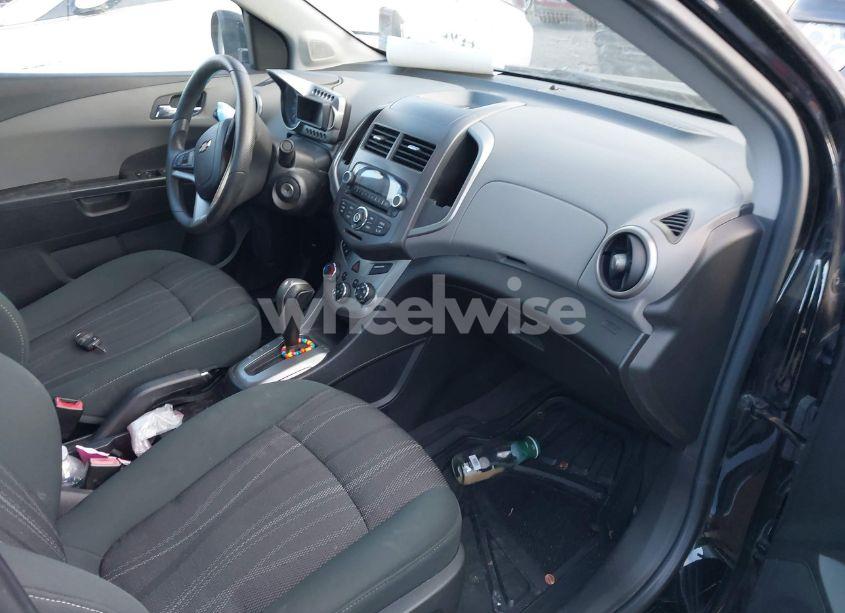 Photo 5 of 2012 Chevrolet Sonic 2LT (VIN 1G1JC5SH8C4119982)