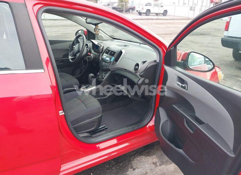 Photo 5 of 2012 Chevrolet Sonic 2LT (VIN 1G1JC5SH8C4140783)