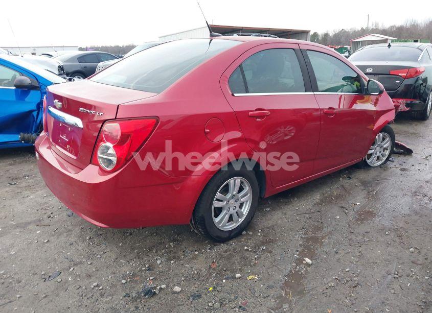 Photo 4 of 2012 Chevrolet Sonic 2LT (VIN 1G1JC5SH8C4160015)