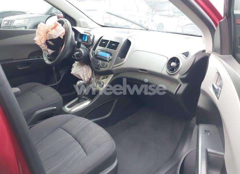 Photo 5 of 2012 Chevrolet Sonic 2LT (VIN 1G1JC5SH8C4160015)