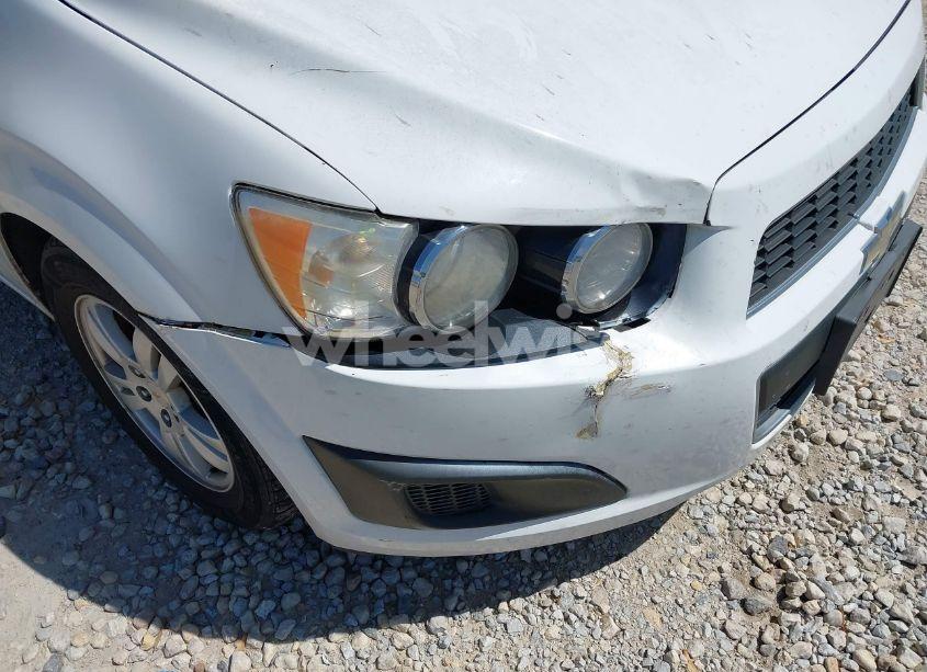 Photo 6 of 2012 Chevrolet Sonic 2LT (VIN 1G1JC5SH8C4176795)