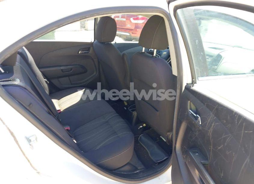 Photo 8 of 2012 Chevrolet Sonic 2LT (VIN 1G1JC5SH8C4176795)