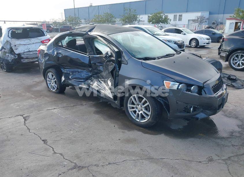 Photo 6 of 2012 Chevrolet Sonic 2LT (VIN 1G1JC5SH8C4196366)