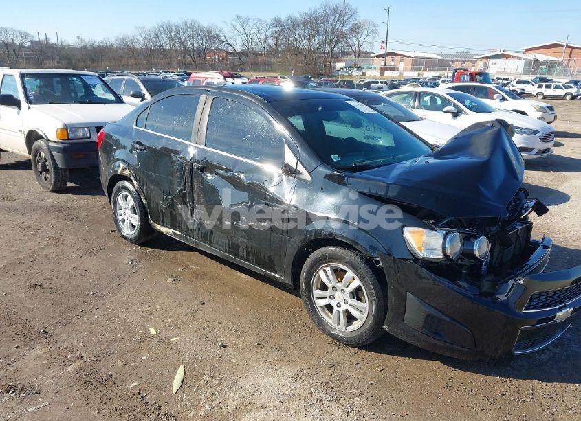 Photo 3 of 2012 Chevrolet Sonic 2LT (VIN 1G1JC5SH8C4197257)