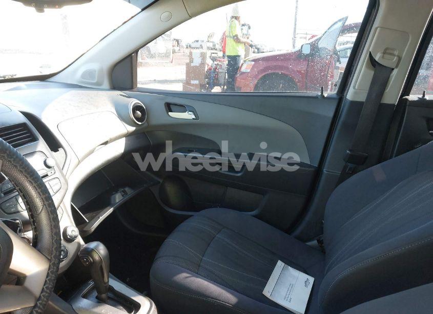 Photo 5 of 2012 Chevrolet Sonic 2LT (VIN 1G1JC5SH8C4197257)