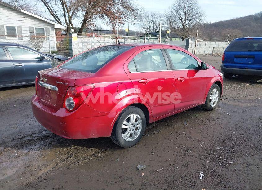 Photo 4 of 2013 Chevrolet Sonic LT AUTO (VIN 1G1JC5SH8D4148299)