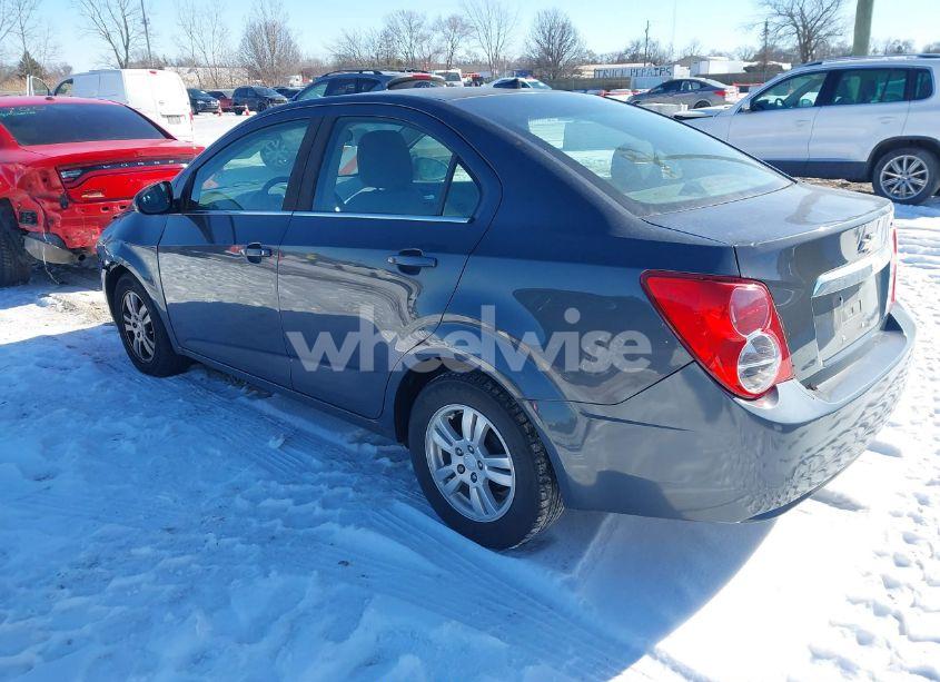 Photo 3 of 2013 Chevrolet Sonic LT AUTO (VIN 1G1JC5SH8D4188298)