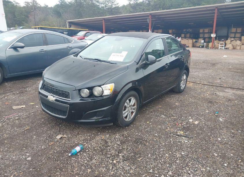 Photo 2 of 2013 Chevrolet Sonic LT AUTO (VIN 1G1JC5SH8D4197888)